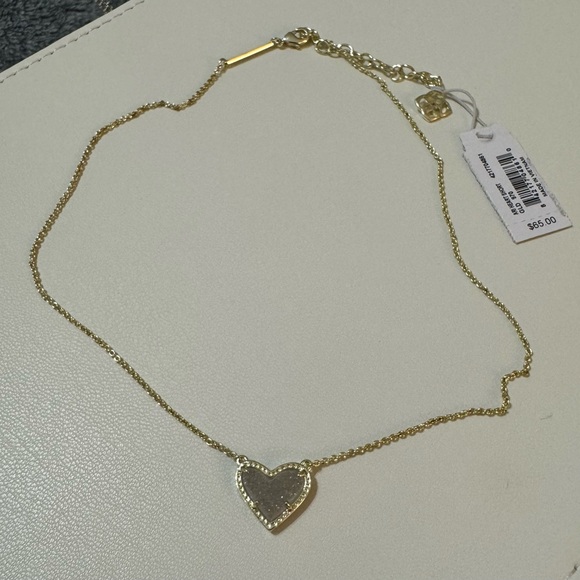 Kendra Scott Jewelry - Kendra Scott Ari Heart Pendant Necklace. NWT.